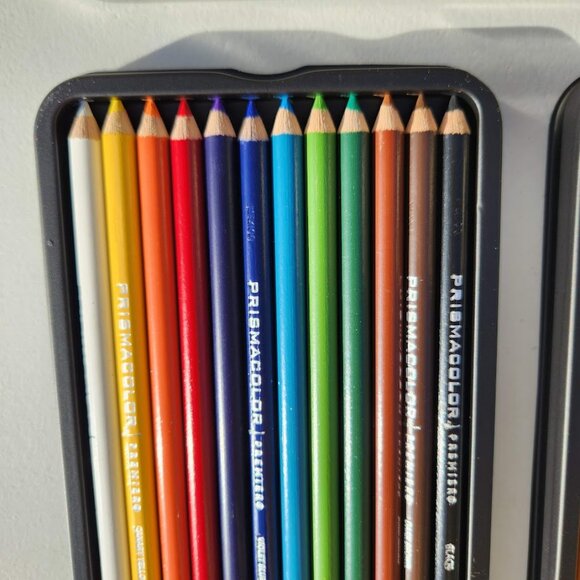 NEW Prismacolor Premier Colored Pencils Soft Core 24 Pack Art Supplies in a Tin - Picture 9 of 15